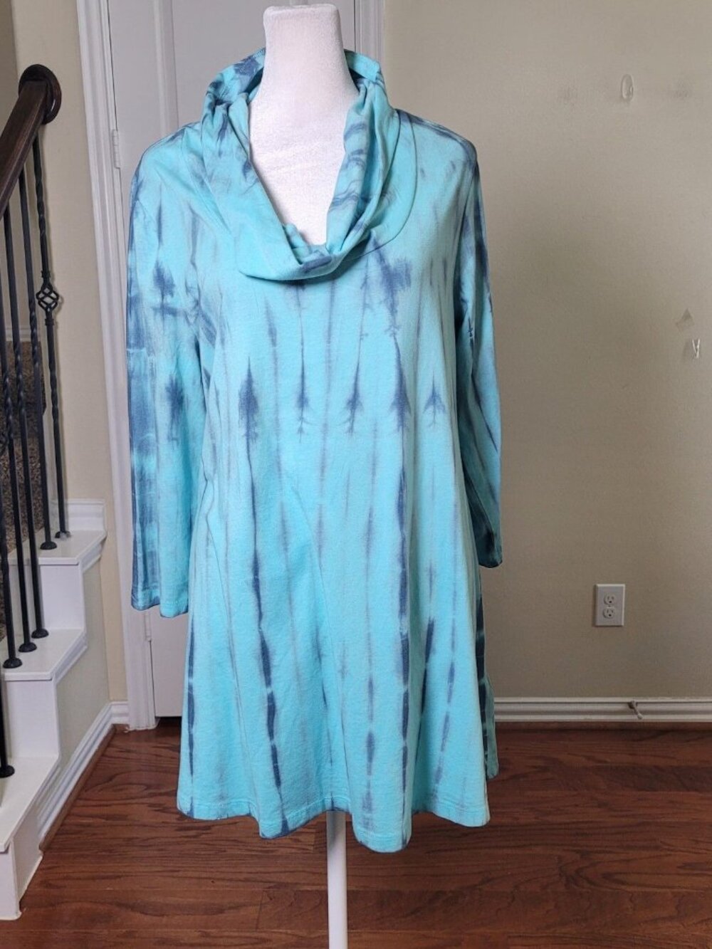 NEW Soft Surroundings Palisades Tie Dye Tunic Top Cowl Neck Blue Womens Large